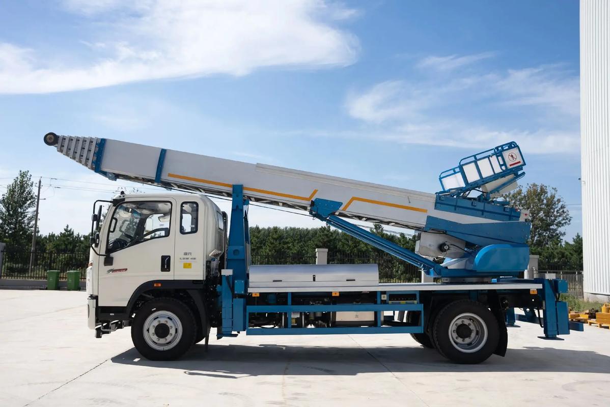 鄂州云梯上料车租赁费用